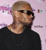 /album/galerie-photos/chris-brown-son-tatouage-pris-pour-rihanna-battu-photo-125959-jpg/
